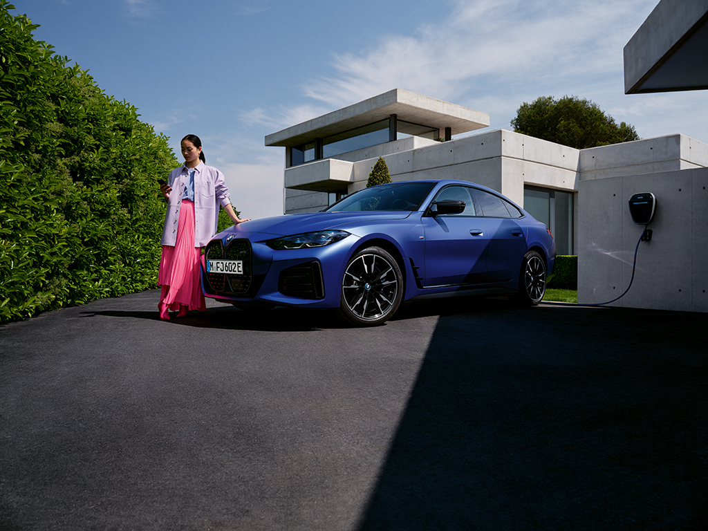 BMW i4